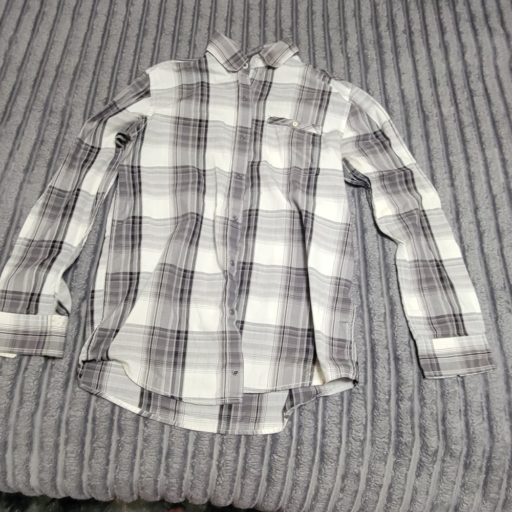 Black and White Casual Button Down Shirt with Plaid Pattern